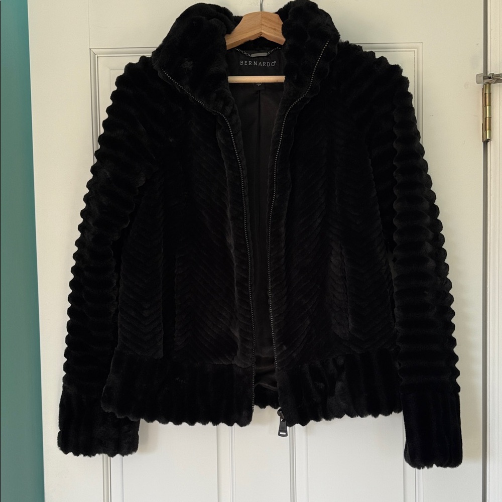 Bernardo Luxe Black Faux Fur Teddy Jacket